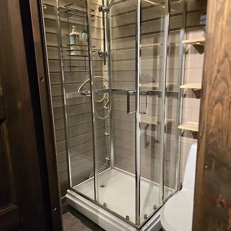 Lillehytta Aroybuktneset Holiday home Lyngseidet