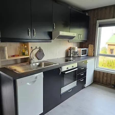 Holiday home Lillehytta Aroybuktneset Lyngseidet