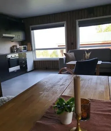 Lillehytta Aroybuktneset Holiday home *